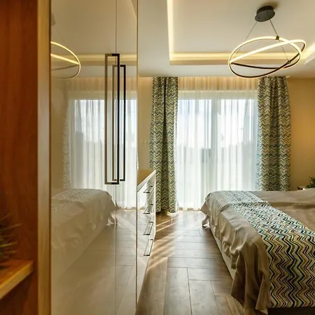 Apartament Royal Cafe *